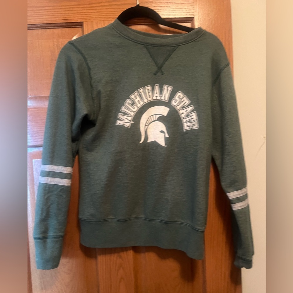 Green and White Michigan State Cotton Long Sleeve. I with MSU logo. Size small.